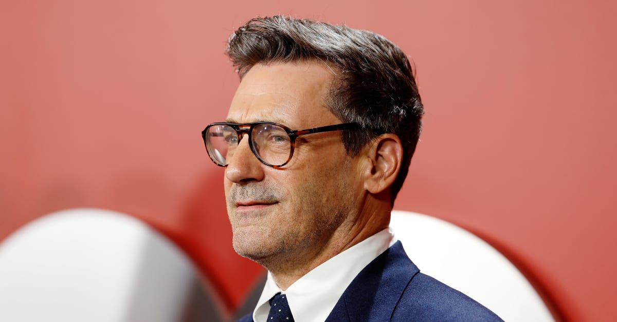Jon Hamm Opens Up To Jimmy Kimmel About Getting Naked And Wearing Fake Nipple Rings For Fargo