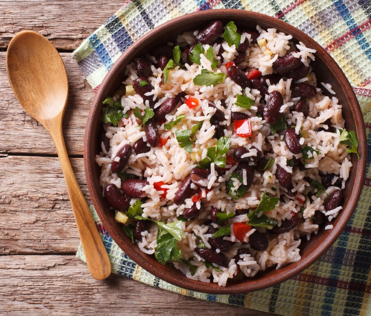 Black beans and rice in bowl