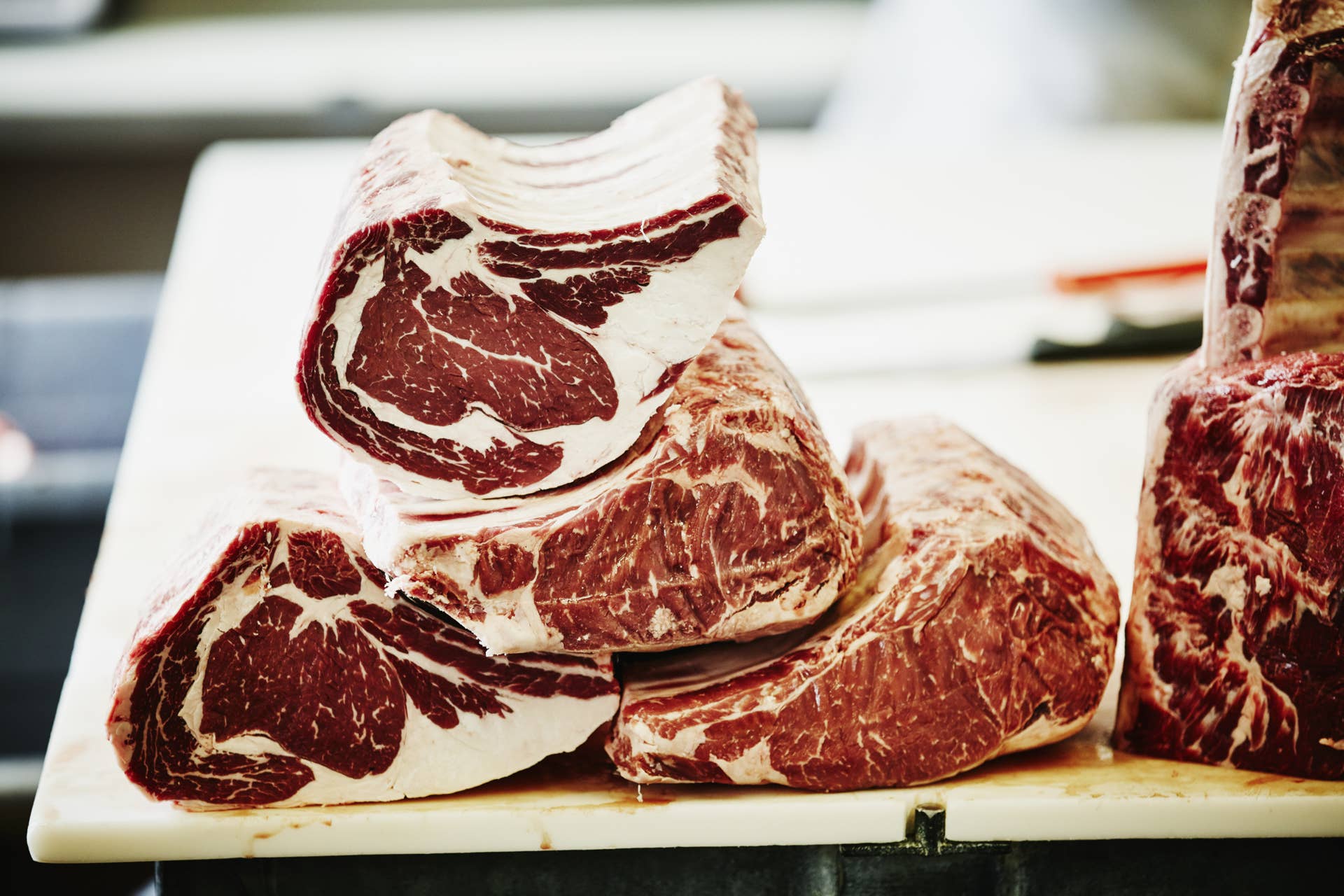 Uncuttable Meat 8 Quality Cuts of Meat that Won't Break the Bank - Men's Journal