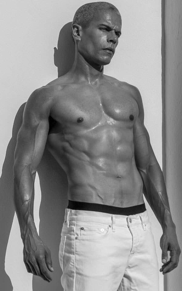 The ESPN reporter that's as shredded as the pros - Men's Journal