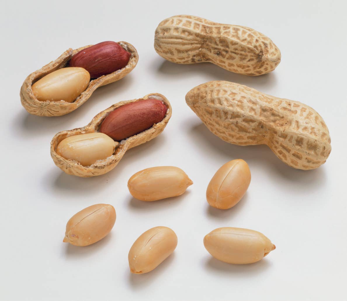 16 Healthy Snacks to Get at a Convenience Store - Men's Journal
