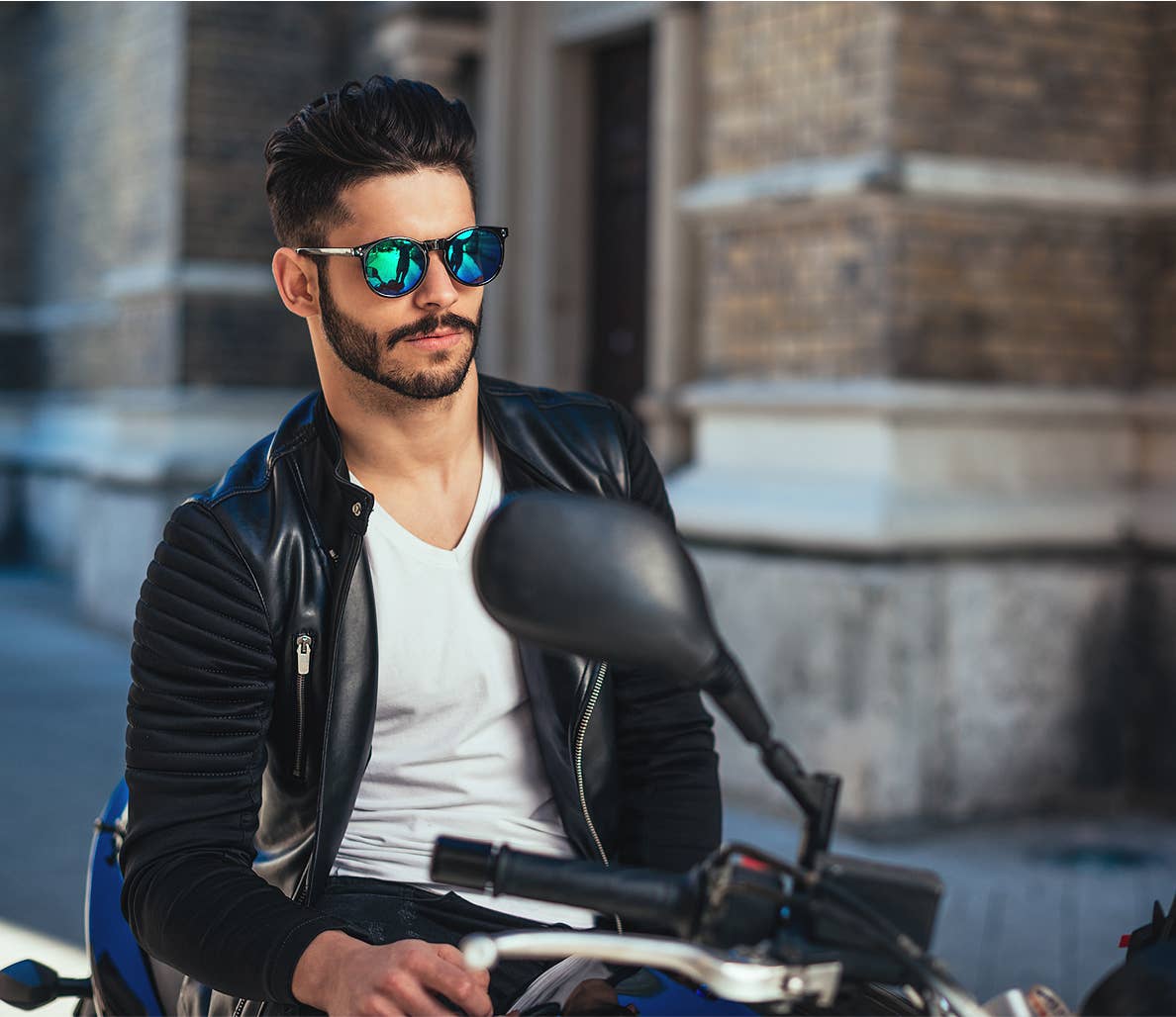 10 Most Stylish Sunglasses for Men: Summer 2016 Edition  display picture 1