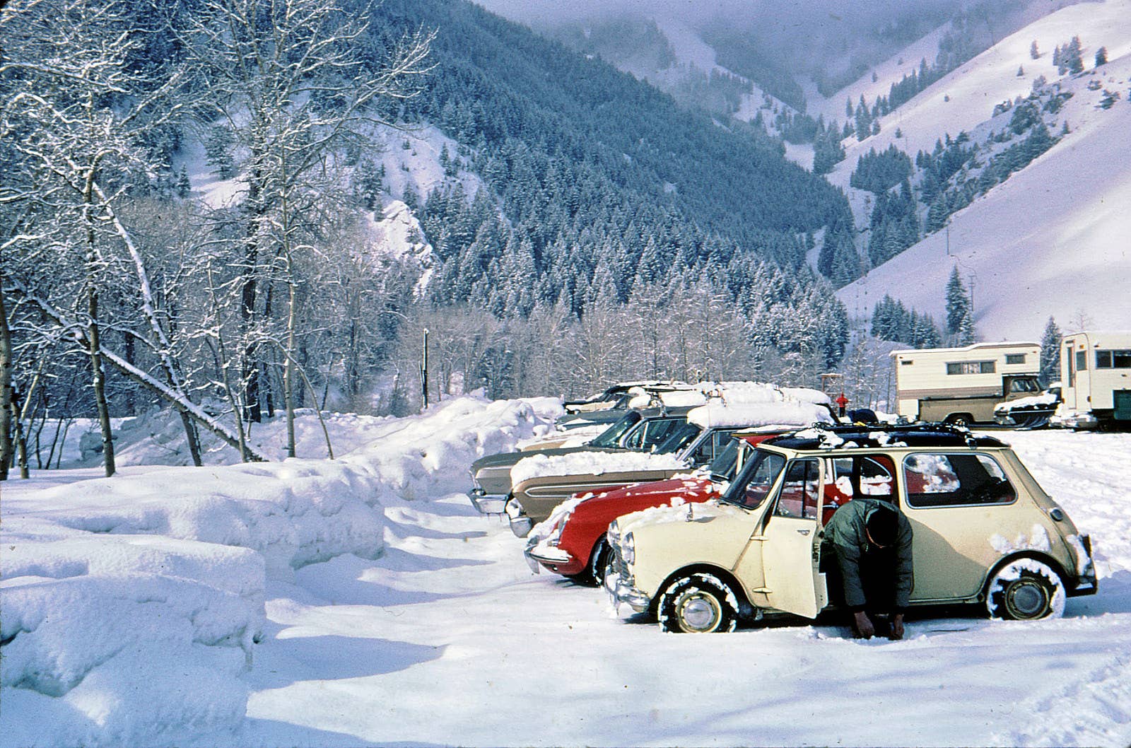 College skier creates app to help you carpool to the mountains - Men's ...