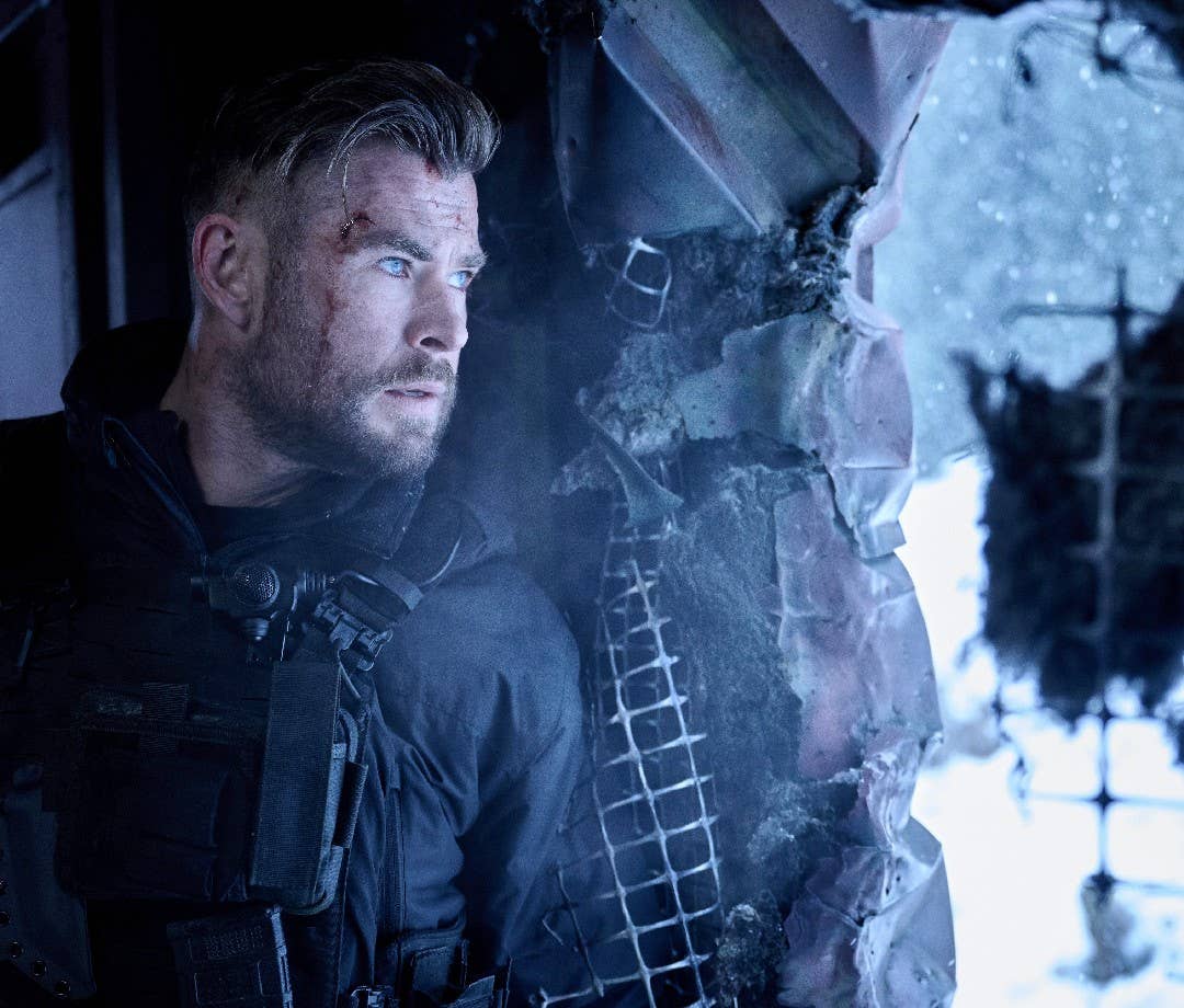 Inside Chris Hemsworth's Craziest Stunts in ‘Extraction 2’ - Men's Journal