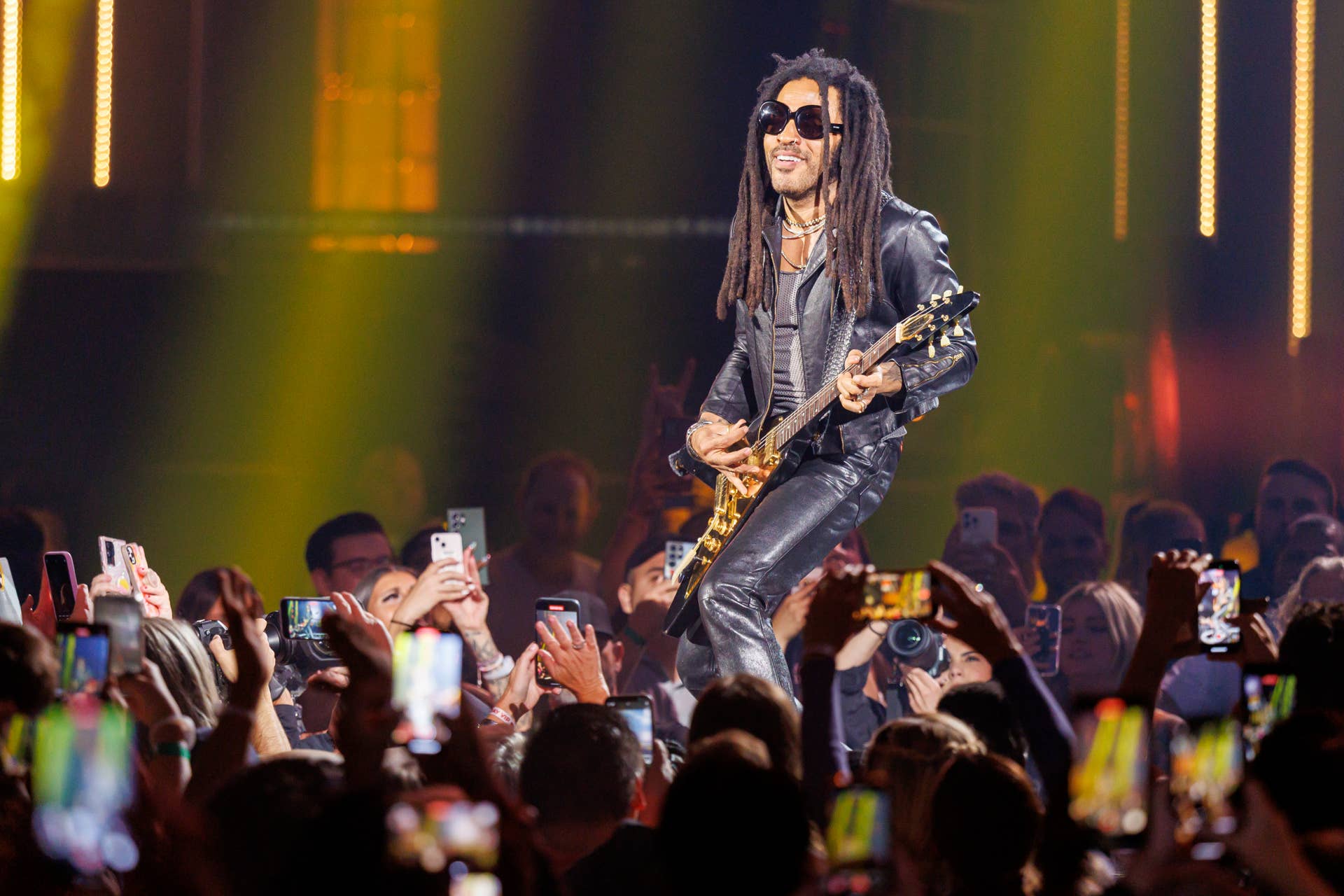 Lenny Kravitz Shows Off Chiseled Physique at 59 in 