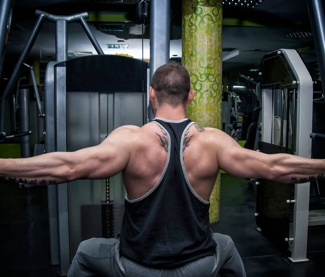 How to Master Rear Delt Flyes for Bigger, Stronger Shoulders - Men's ...