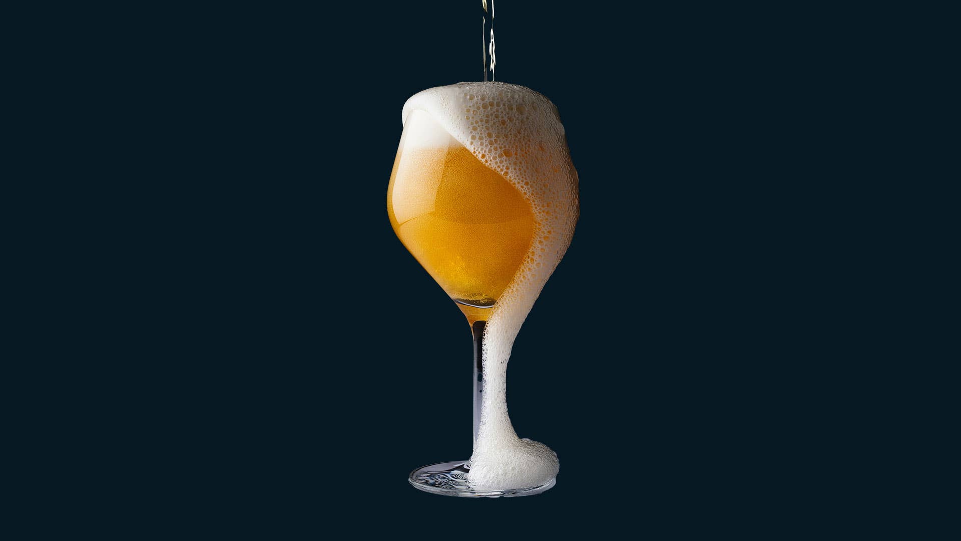 Sign Of Spring Beer This Cheap Throwback Ale Is the Perfect Pour for Spring - Men's Journal