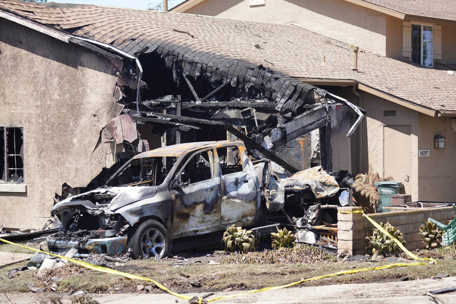 At Least 2 Dead After San Diego Small Plane Crash - Men's Journal
