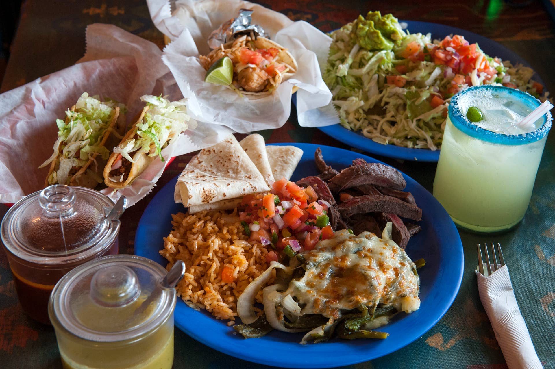 Popular Mexican Restaurant Closing After 63 Years for Odd Reason - Men ...