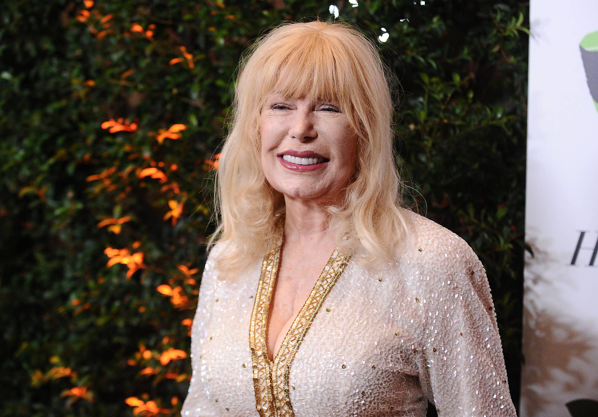 Loretta Swit Married Husband Dennis Holahan But Never Had Kids - Men's