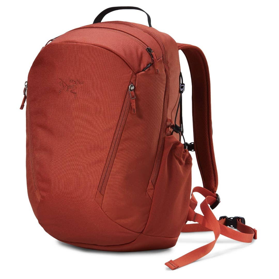 The Arc'teryx Mantis 26L Pack Is a Very Rare 36% Off at REI