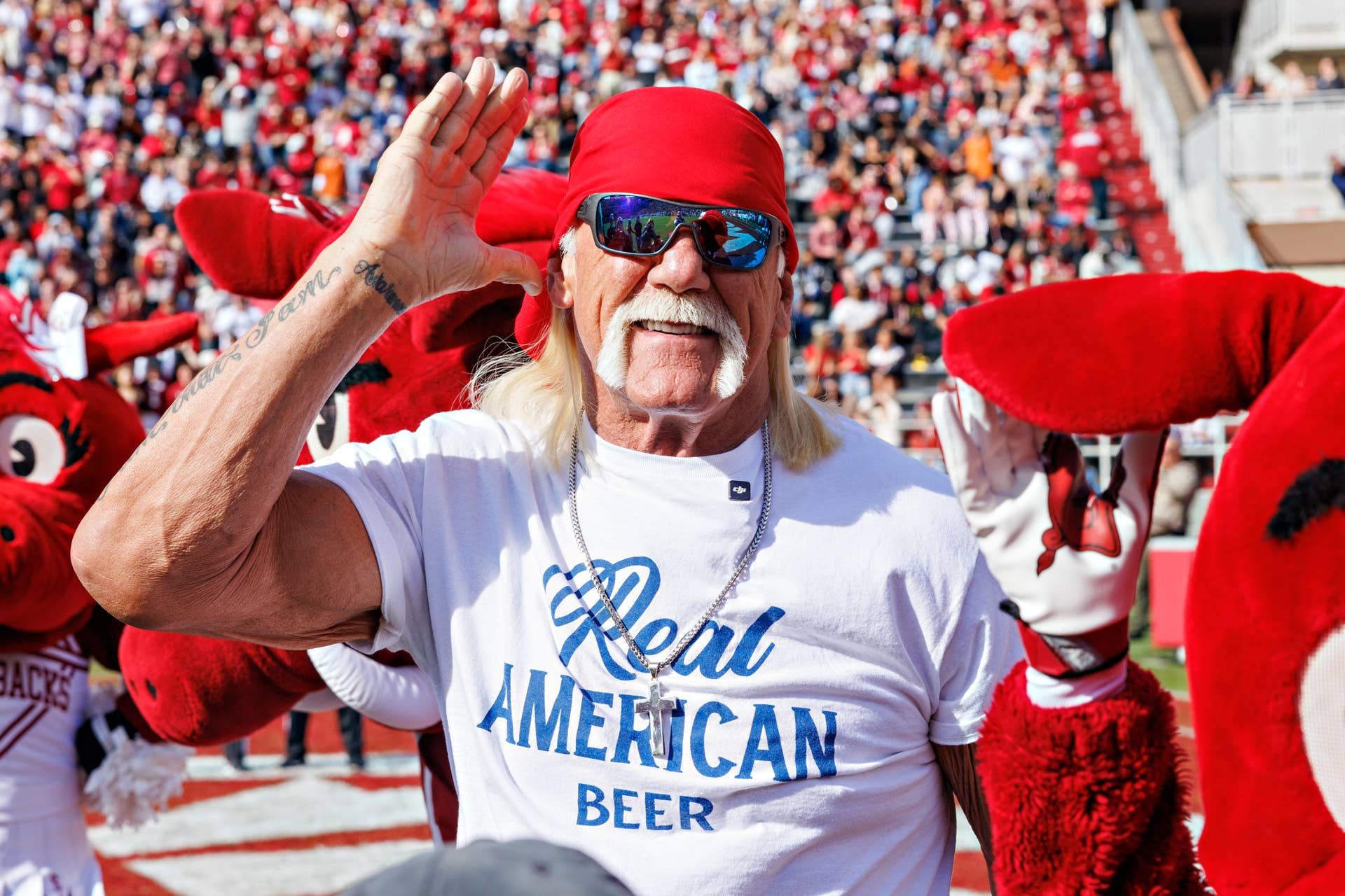 Defeated Razorback Hulk Hogan Cause of Death: What's Known About How He Died - Men's Journal