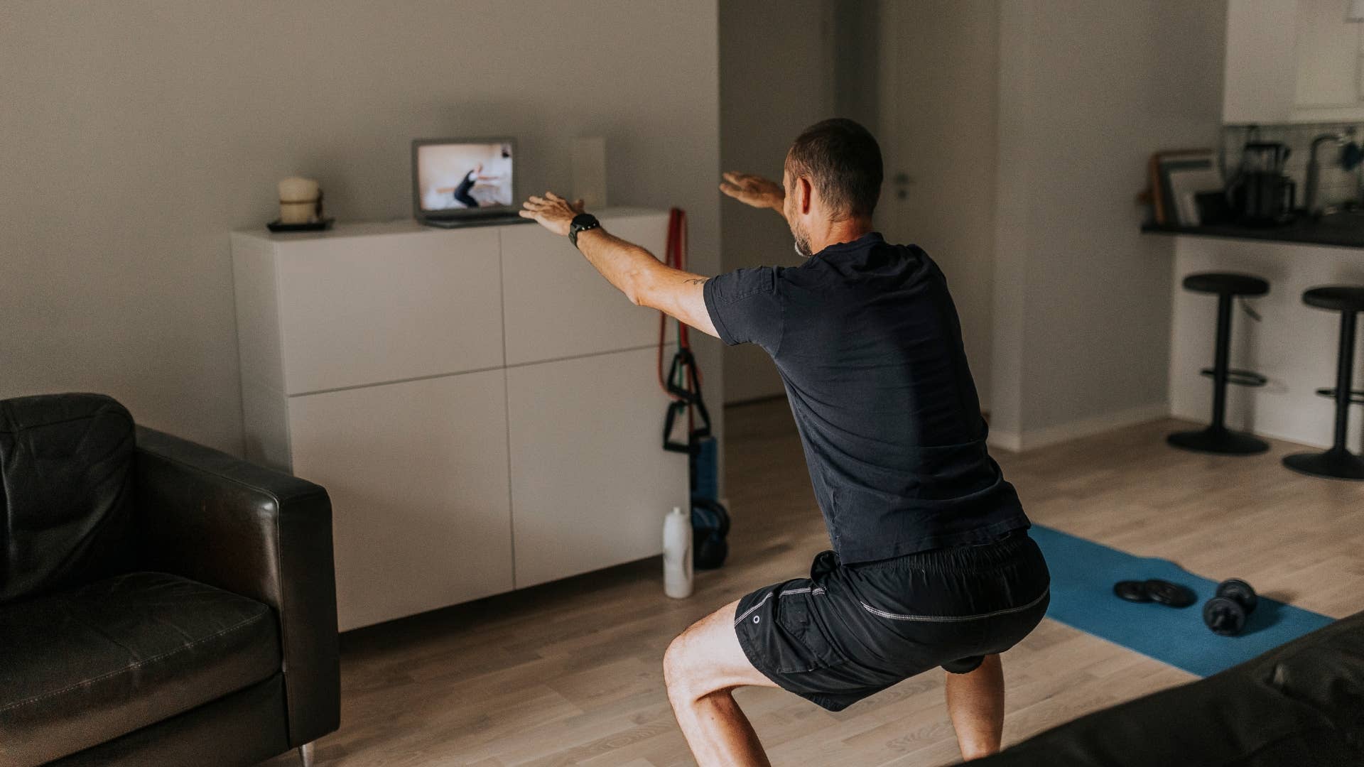 This 5-Minute Workout Improves Your Body and Mind in Minutes - Men's ...