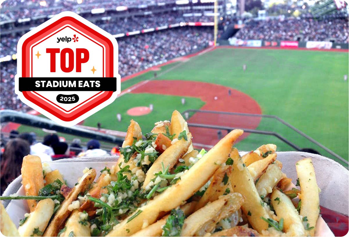 Yelp Reveals the Best Stadium Game-Day Eats Ranked by Fans - Men's Journal