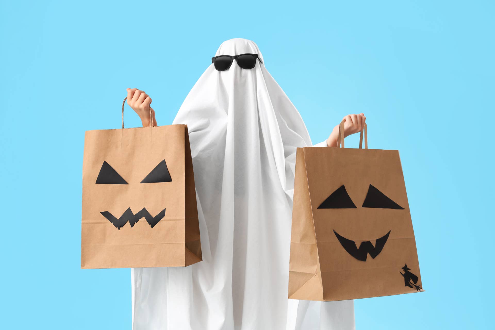 Halloween Costumes Inspired by the Biggest Sports Moments of 2026, And More
