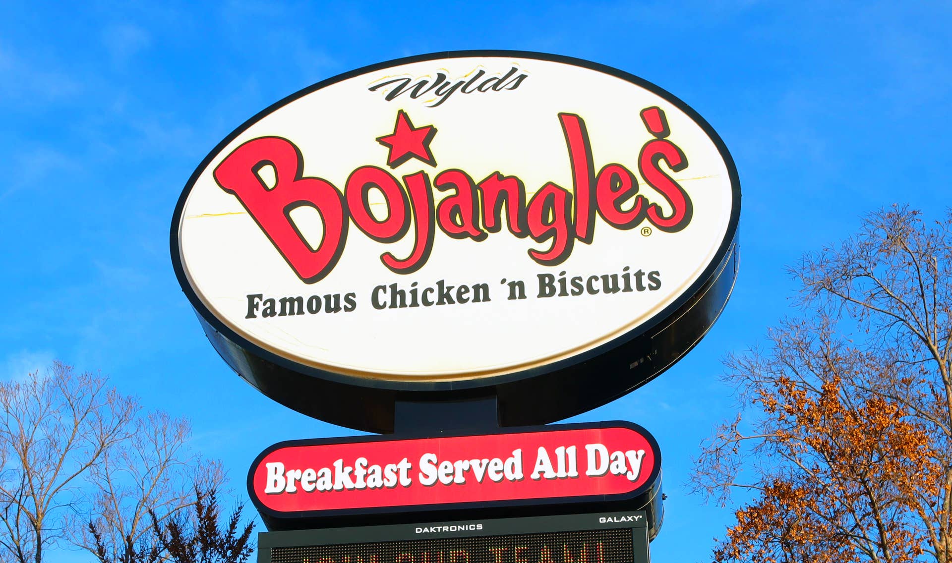 Bojangles’ New Game Day Deal Feeds 10 for Just $5 a Person - Men's Journal