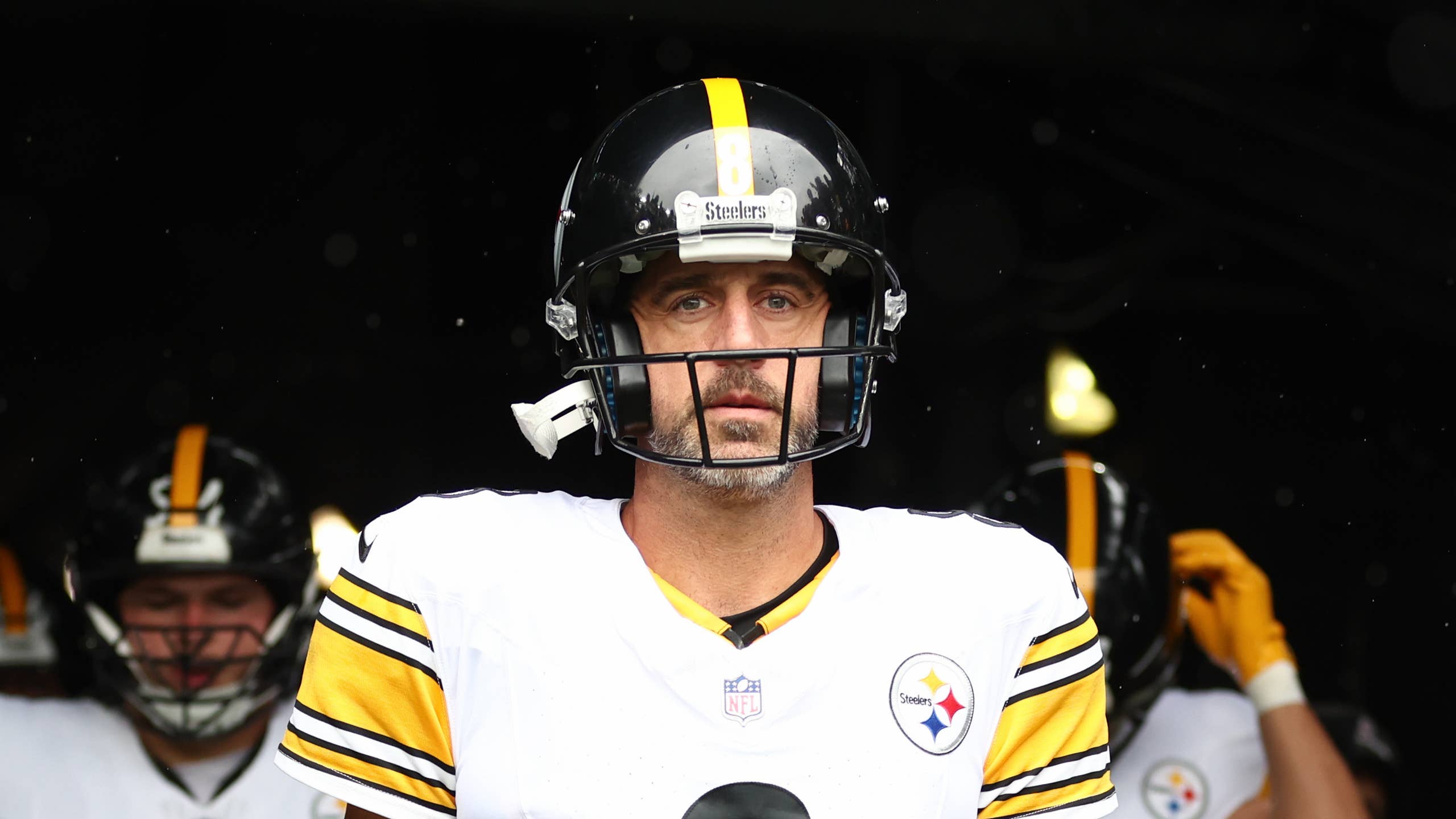 Aaron Rodgers Sends a Telling Message Ahead of Retirement Decision - Men's  Journal