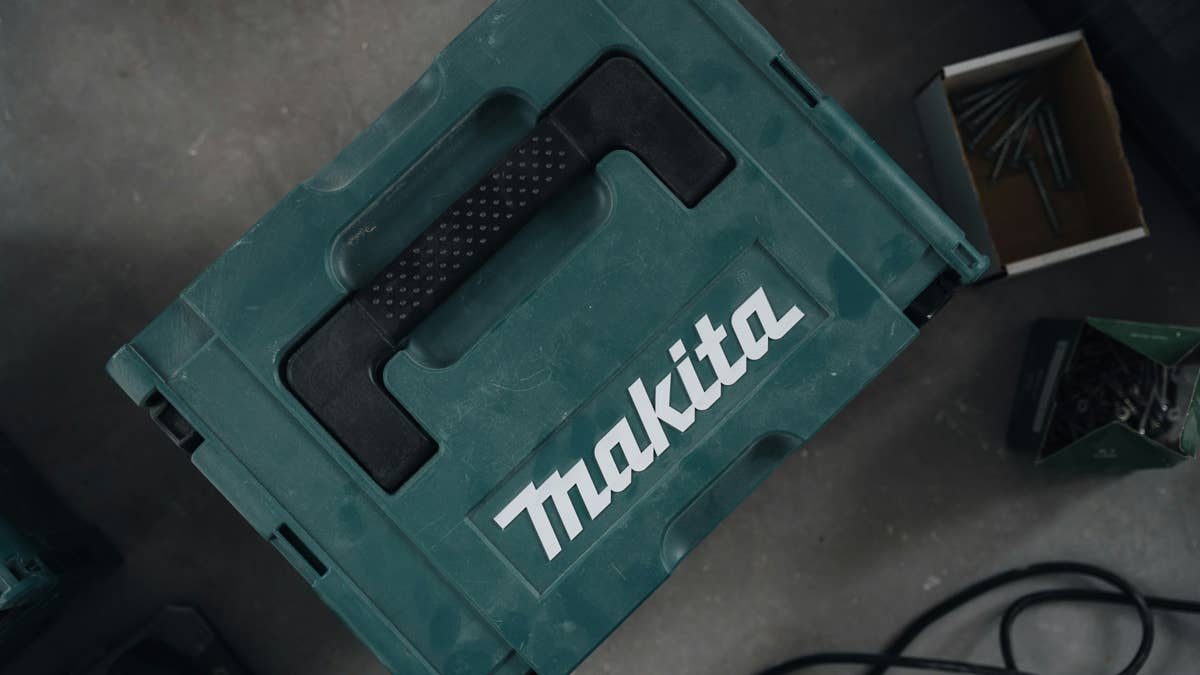 Makita's Long-Lasting 18V Batteries Are Almost $50 Off on Amazon Ahead of Prime Day