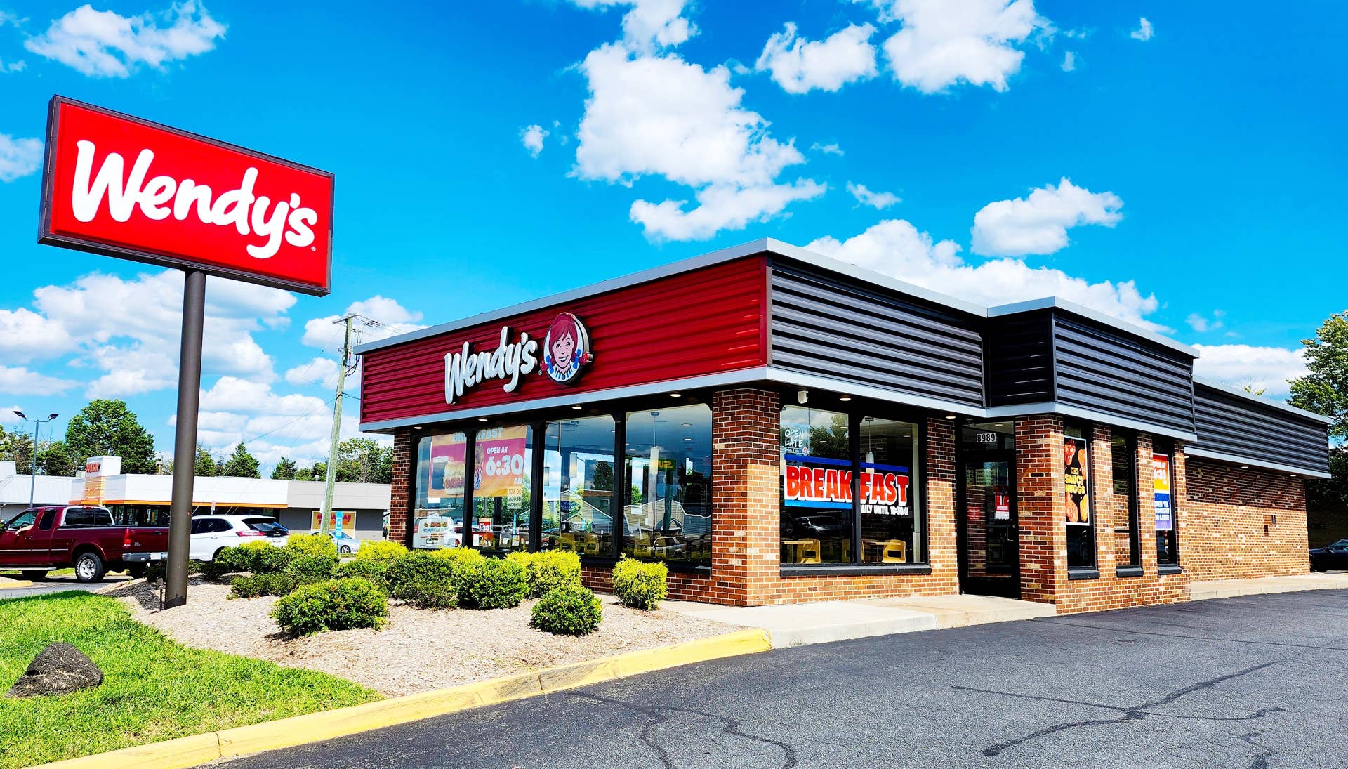 Wendy s Debuts New Menu Item Plus 6 New Dipping Sauces Men s Journal wendy-s-debuts-new-menu-item-plus-6-new-dipping-sauces-men-s-journal