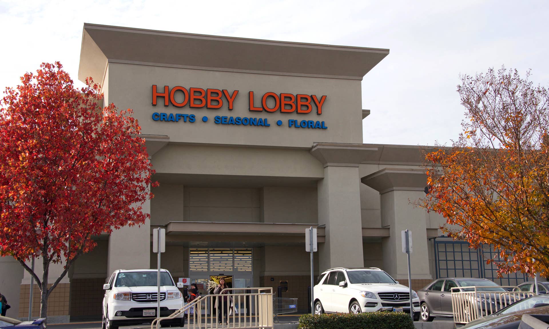 Hobby's Lobby's $7 Containers Keep Spices Fresher, Longer - Men's Journal
