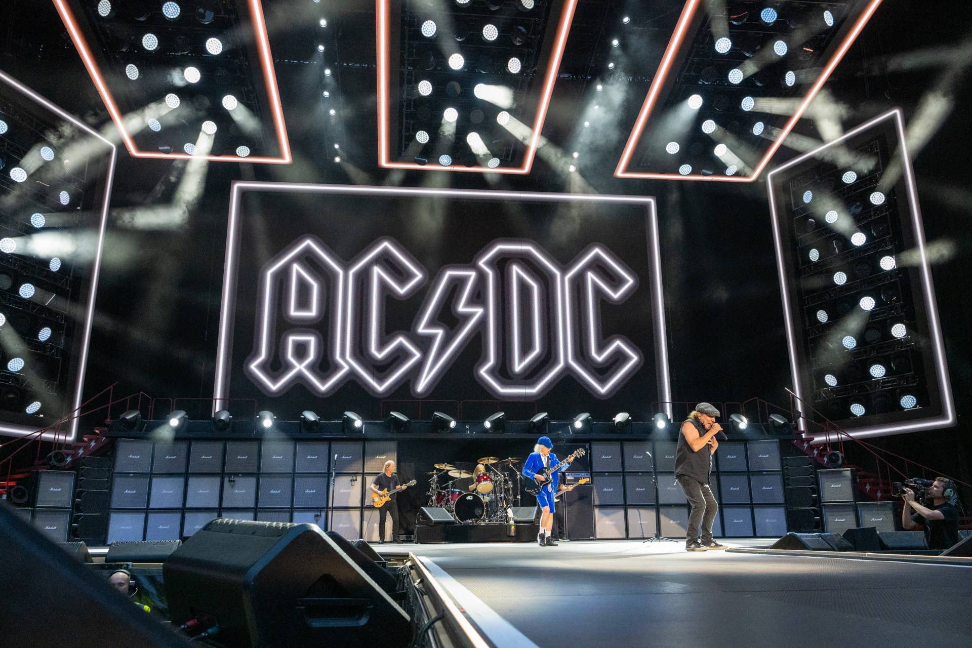 AC/DC Adds More Than 20 Dates to 'Power Up' Tour - Men's Journal