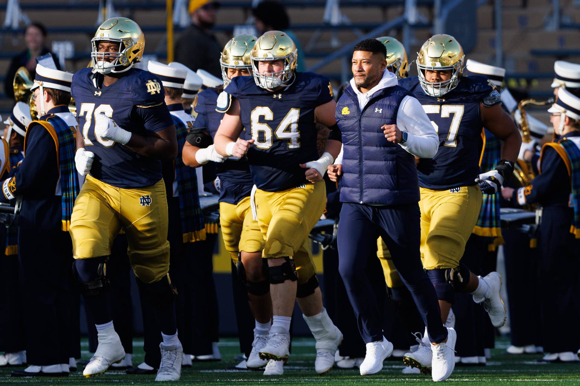 Notre Dame Football Makes Controversial Bowl Game Decision - Men's Journal