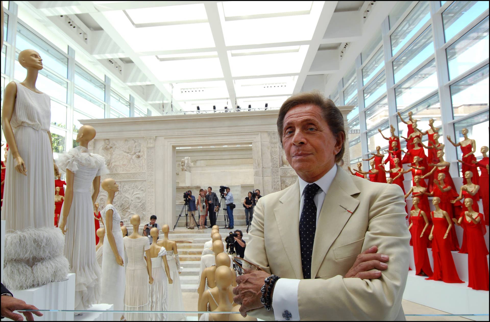 Iconic 2007. Things Iconic Fashion Designer Valentino Garavani Dies at 93 - Men's Journal
