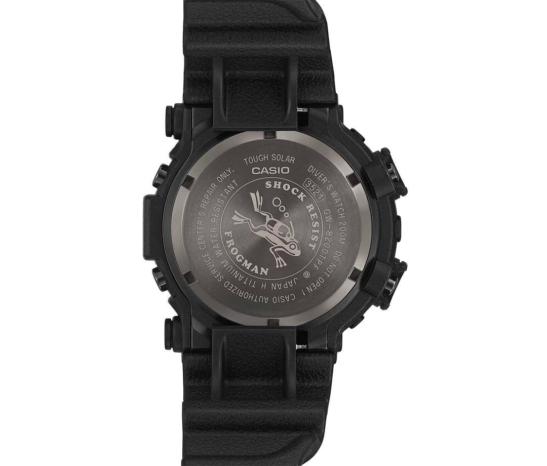 G-SHOCK G-FROGMAN グリーン/ブラック Even for G-Shock, This Bold New Dive Watch Touts an Unusually