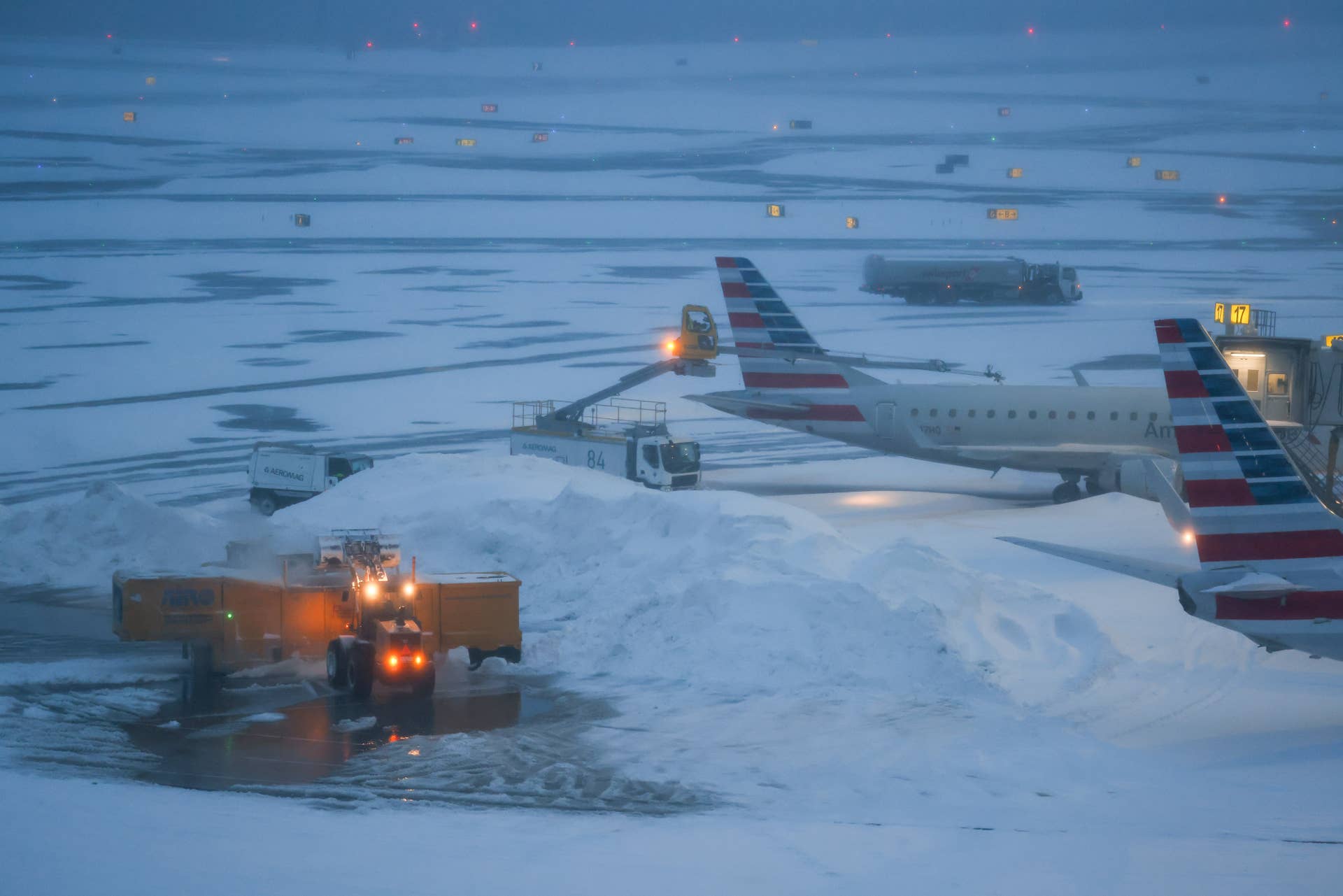 Major Airline Cancels Thousands of Flights as it Struggles to Recover ...