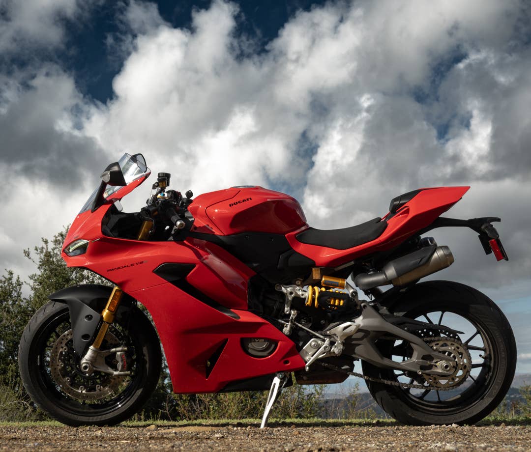Ducati Panigale V2 Review: Why Less Power Feels Faster - Men's Journal