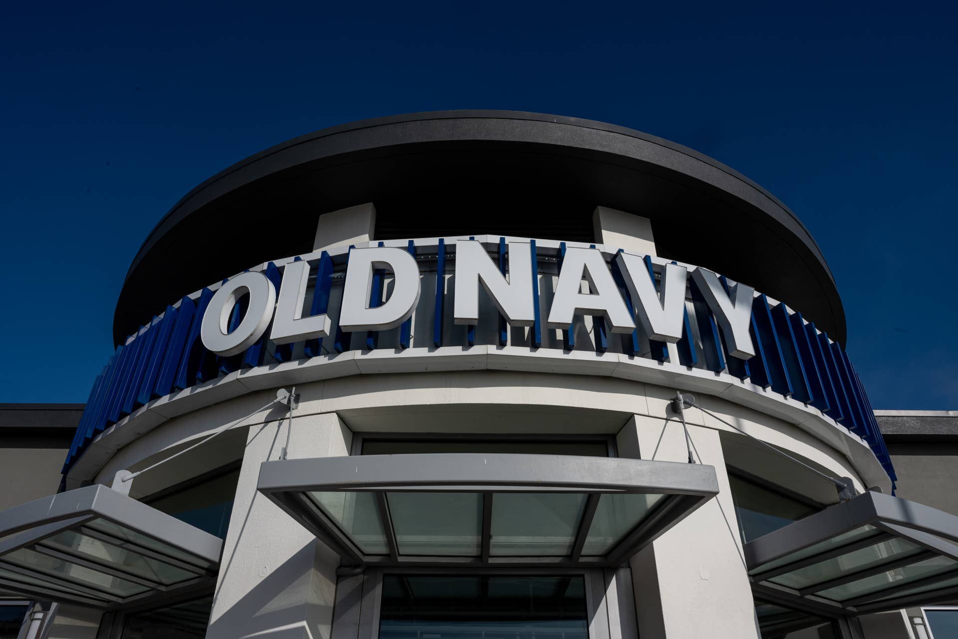 Old Navy's Top-Selling Jeans Are on Sale for Only $24 - Men's Journal