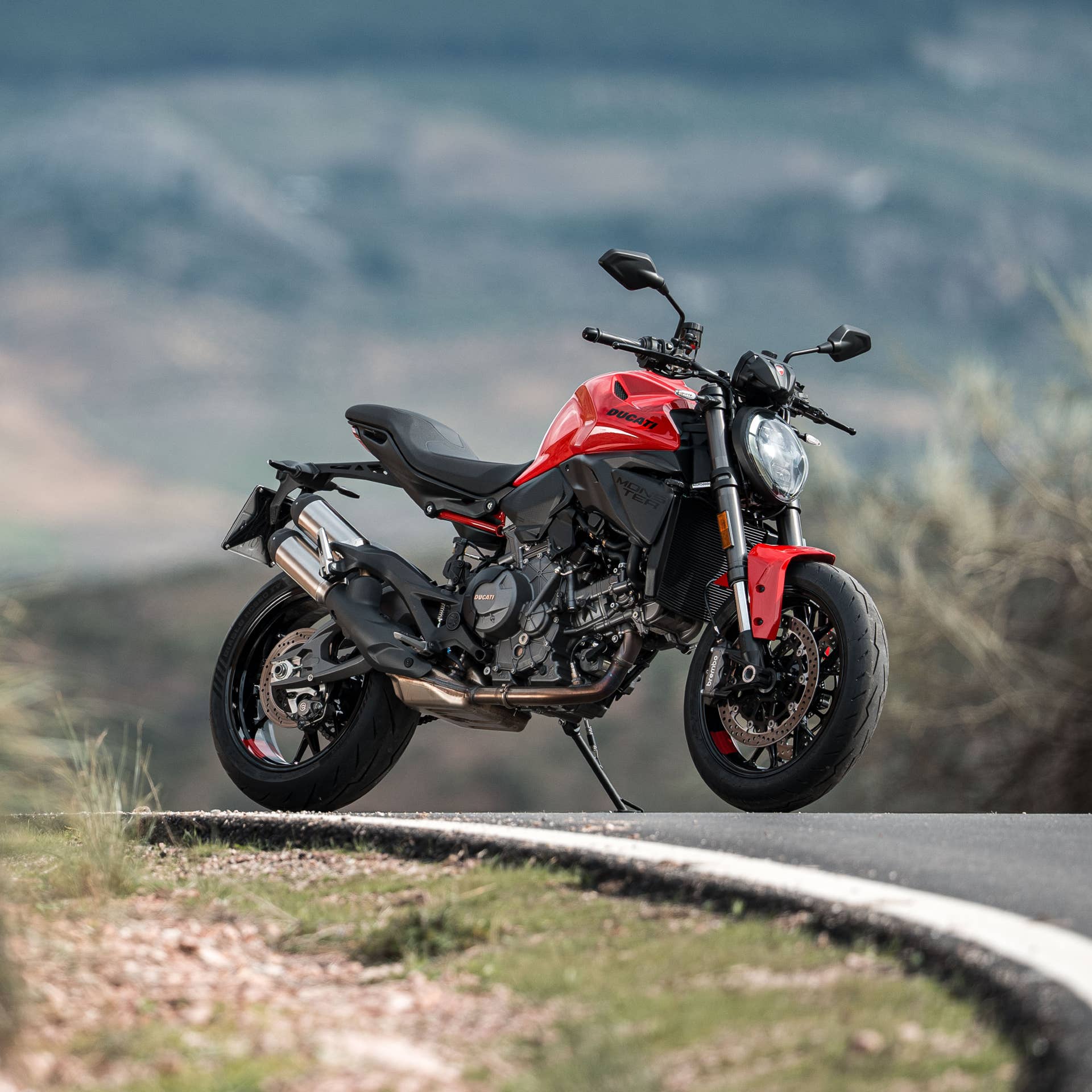 Ronter Rides 2026 Ducati Monster V2 Review: Specs, Price, and First Ride - Men's Journal