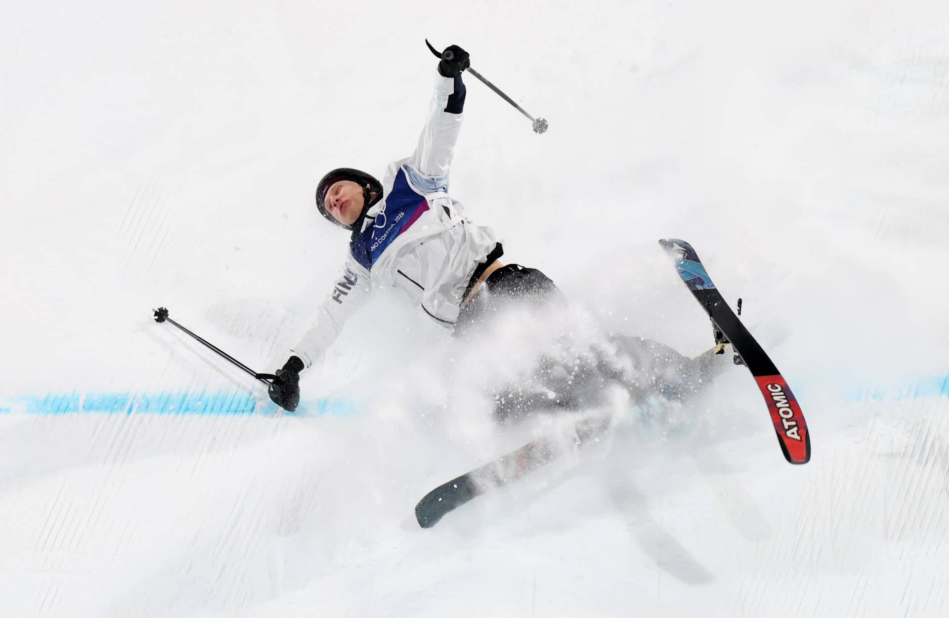 Brutal Crashes in Big Air Ski Jump Event - Men's Journal