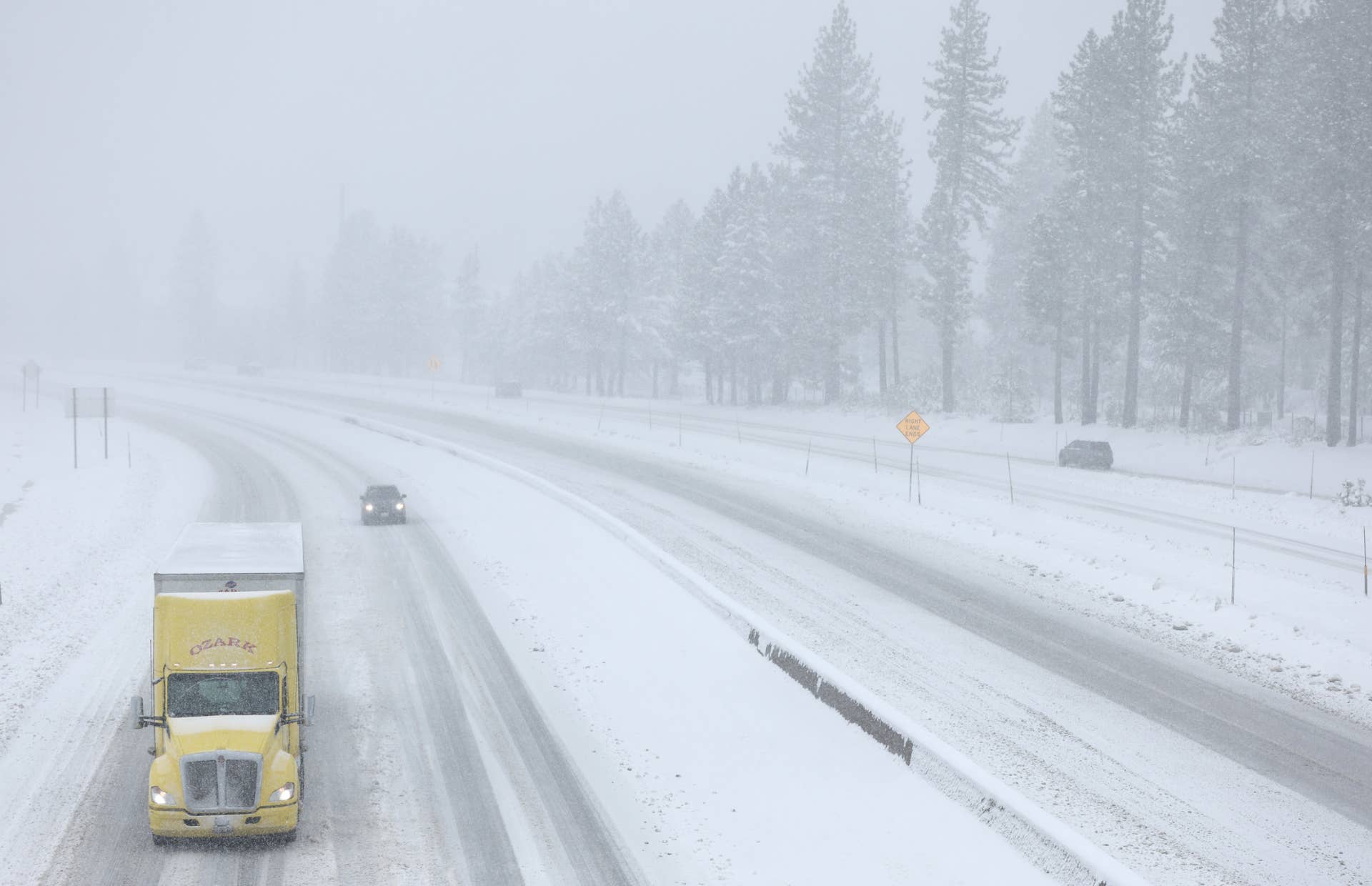 'Snowmageddon' Predicted as 15 Feet of Snow and 100+ MPH Winds Loom ...