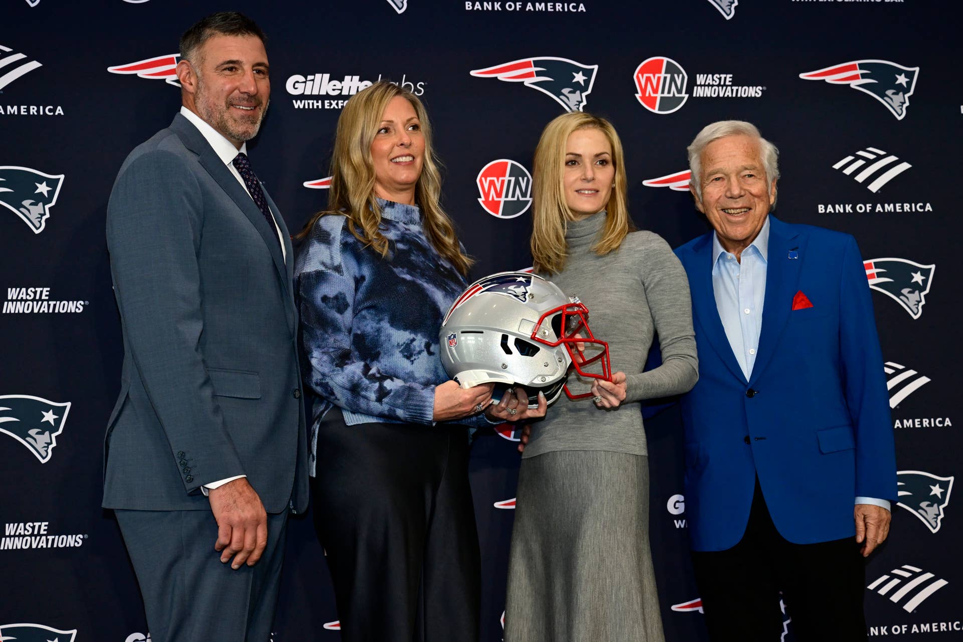 Mike Vrabel's wife made a rare move.
