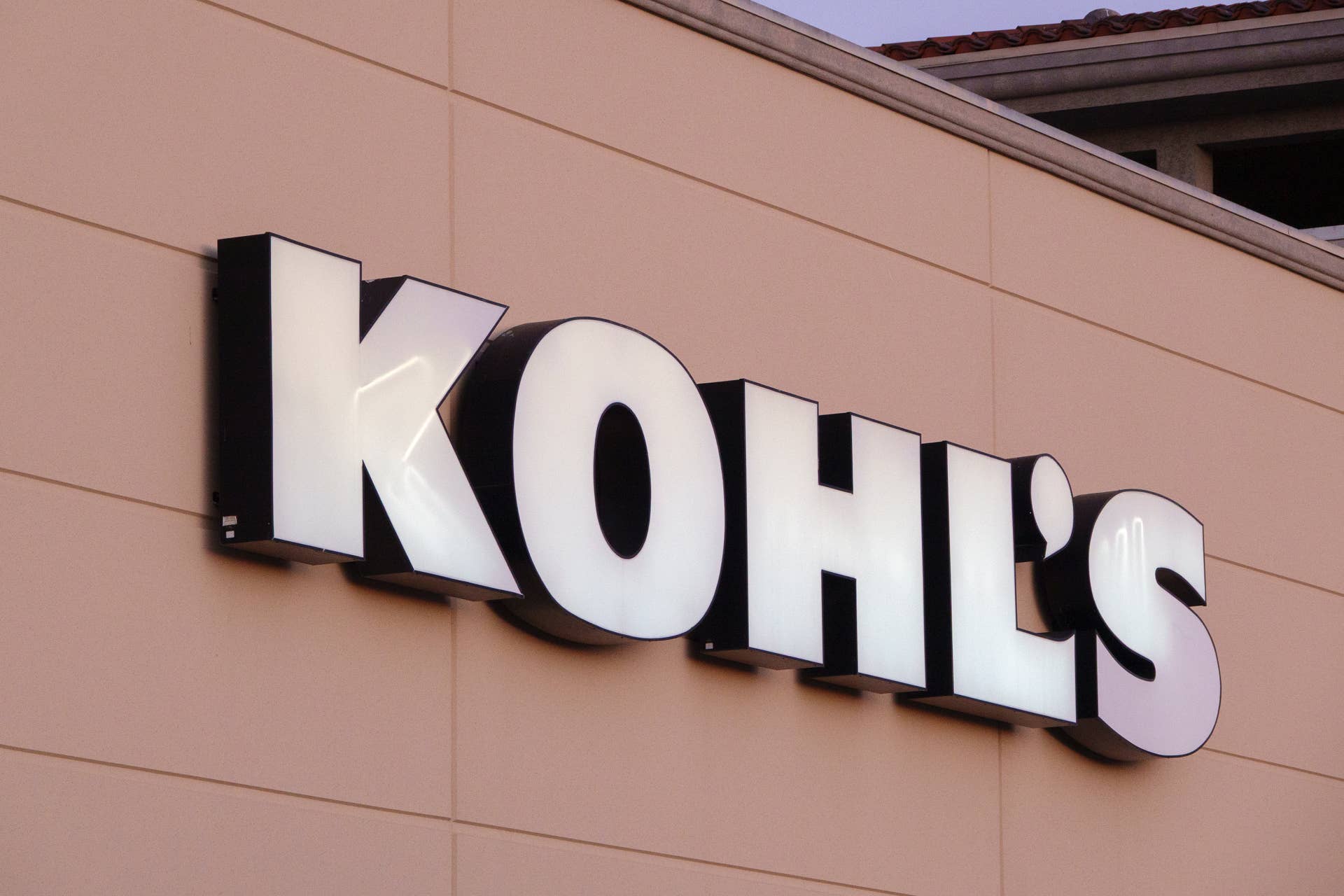 Sonoma Short-Sleeved Polo Shirts Are Now Just $10 at Kohl's - Men's Journal