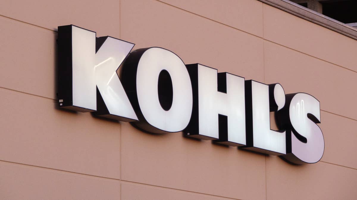 Kohl's Is Selling Its Popular Men's Polo Shirts for Only $10 in 19 Colors