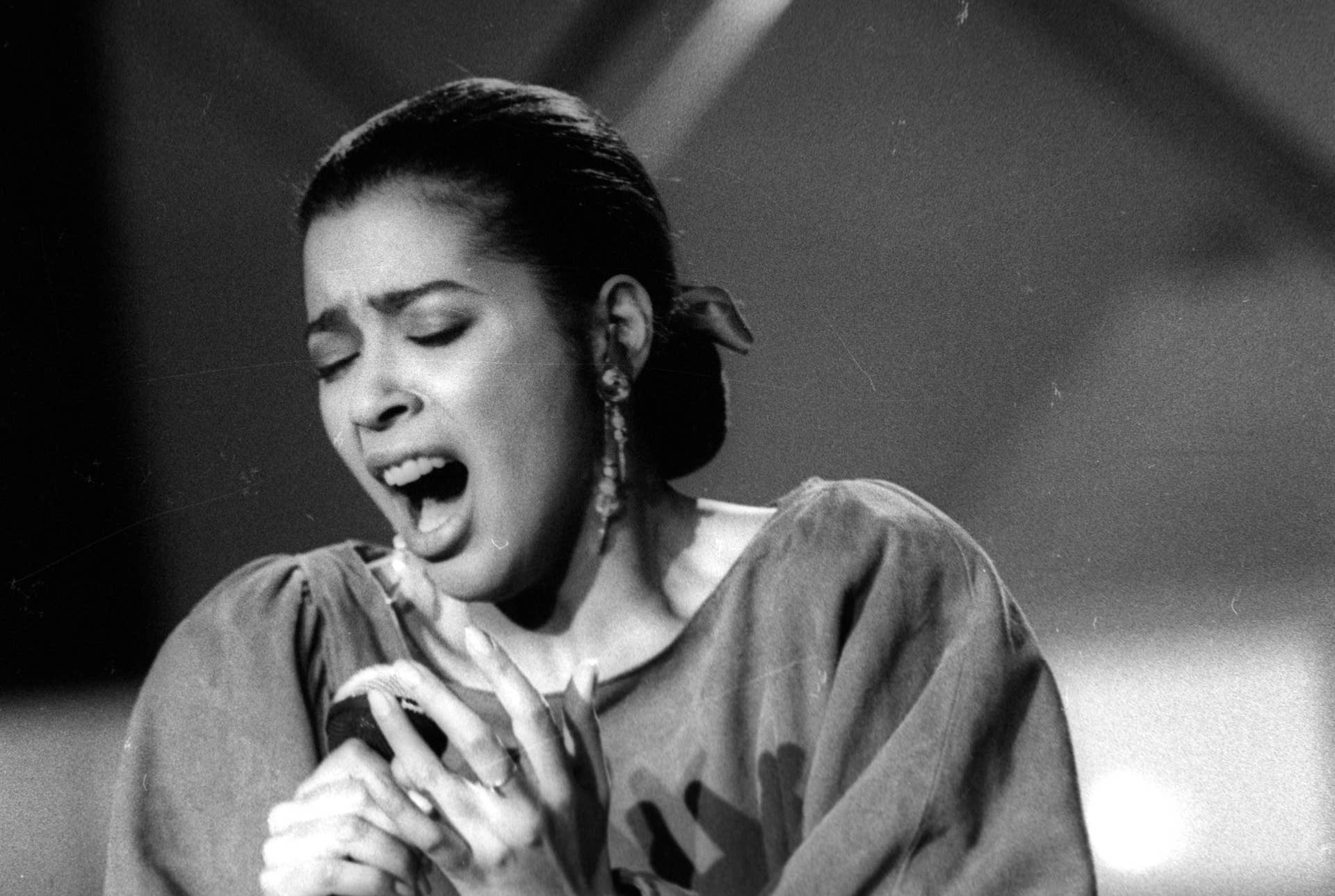 ’80s Singer, With Iconic No. 1 Hit Song, Would Have Turned 67 Yesterday ...