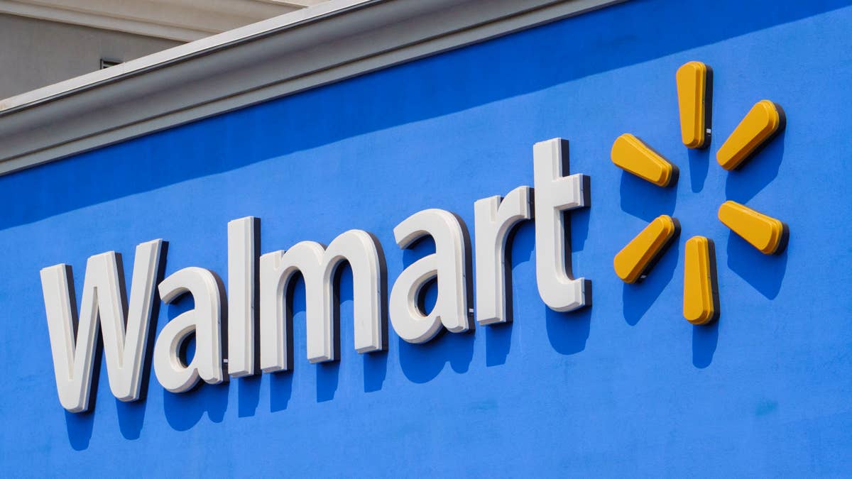 Walmart Sells a $40 Reclining Glamping Chair That's Perfect for Relaxing Outdoors