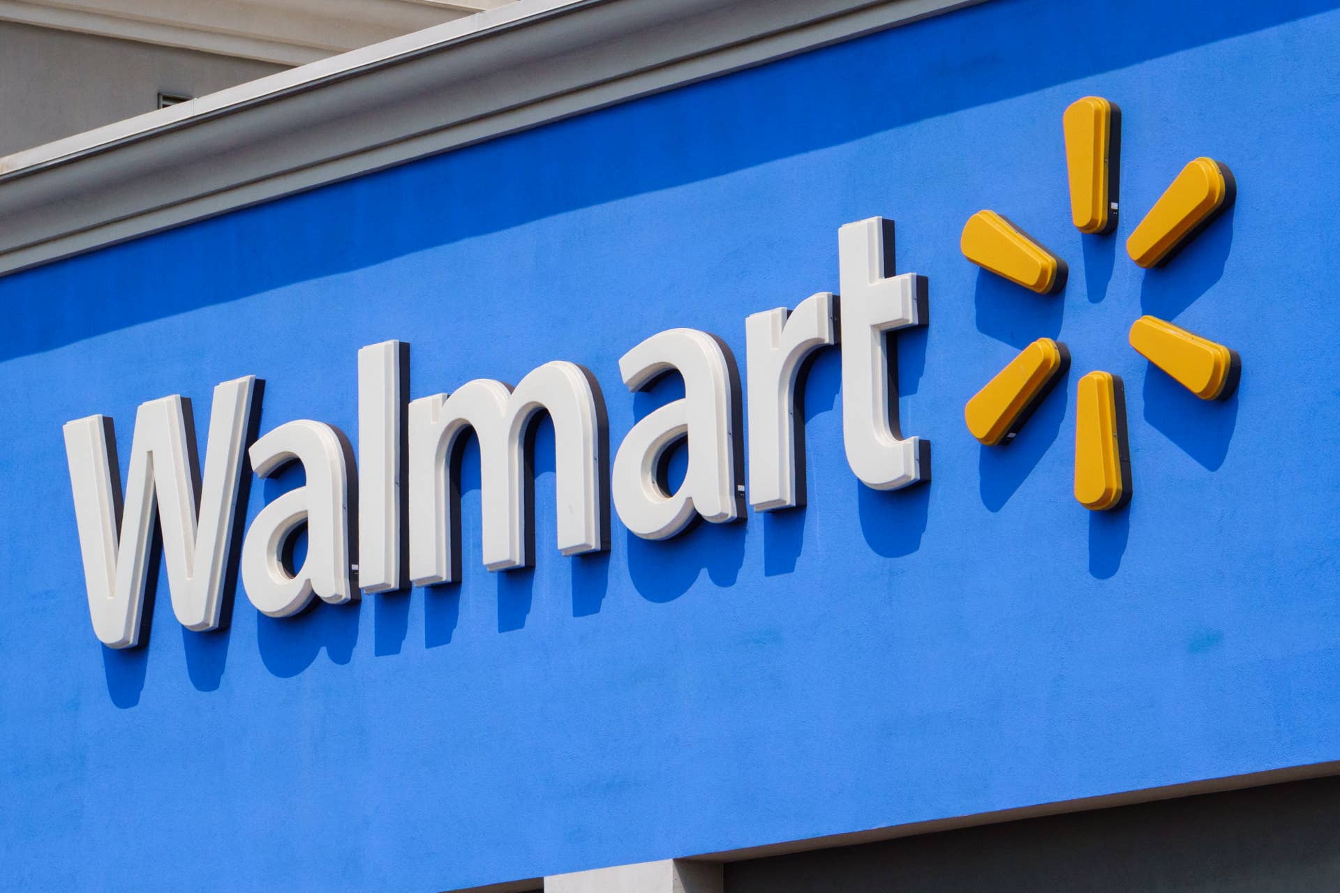 Walmart Sells a $14 Cotton-Linen Henley Shirt That's 'Extremely Comfortable' in ...