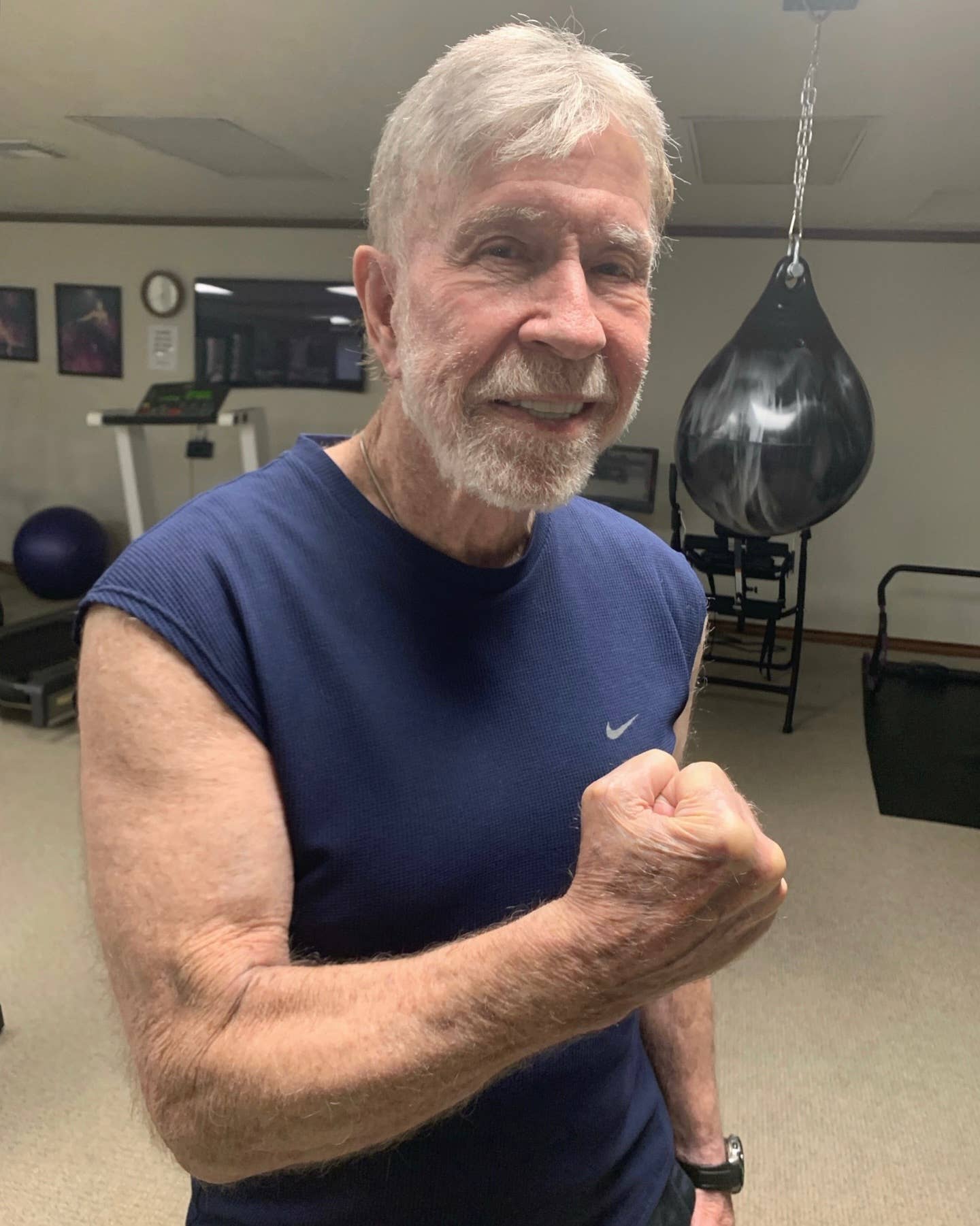 Why This Chuck Norris Gym Selfie Went Viral Months Before His Death ...