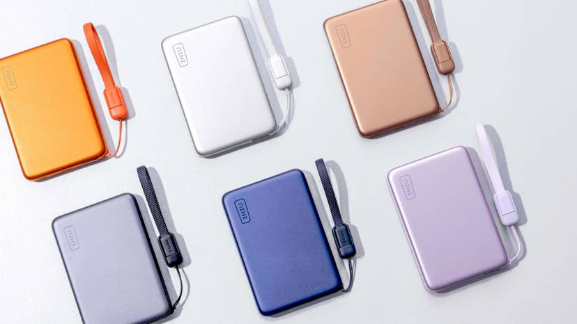 I Stopped Flying With Dead Batteries Thanks to This Slim Yet Powerful Portable Charger
