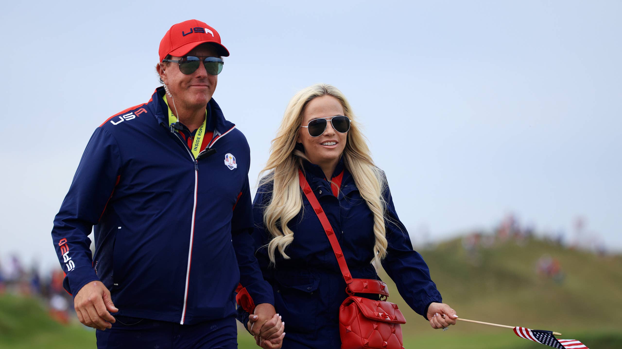 Phil Mickelson's Wife, Mother Were Both Previously Diagnosed With ...