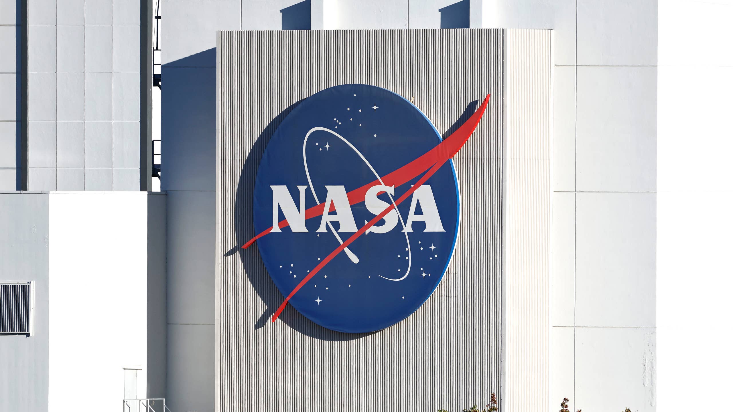 Growing List of Dead and Missing NASA Scientists Triggers New Alarm ...