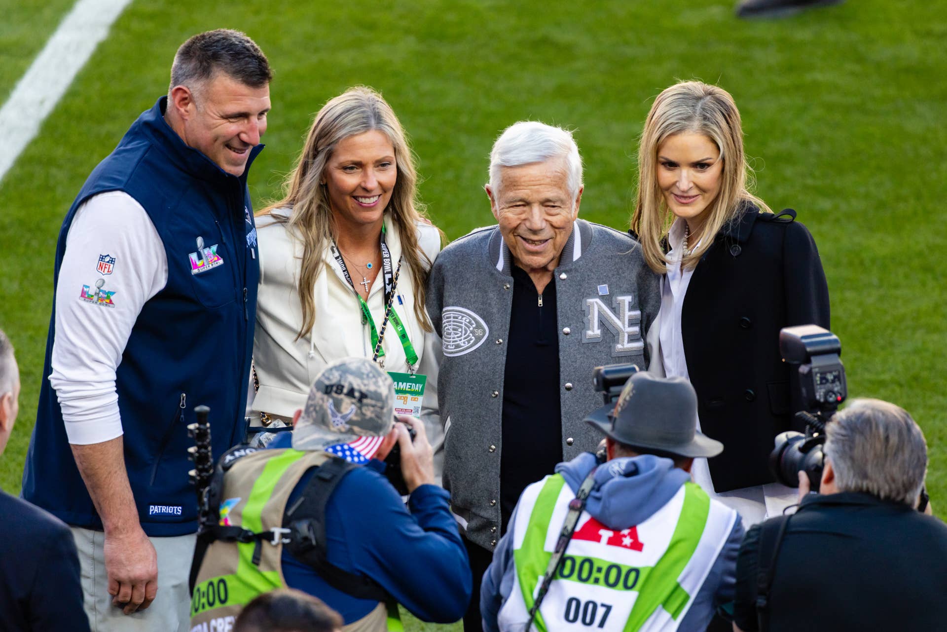 Mike Vrabel Makes New Comment on Wife Jen Before NFL Draft - Men's Journal