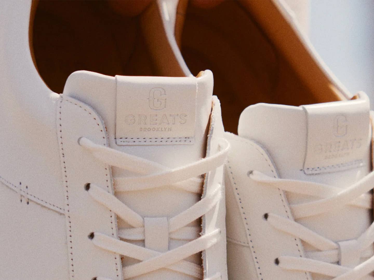 GREATS MEN\'S ROYALE LEATHER Sneakers in White NWB Size 7 GREATS -The Royale Sneakers - PapillonStyles main image 3
