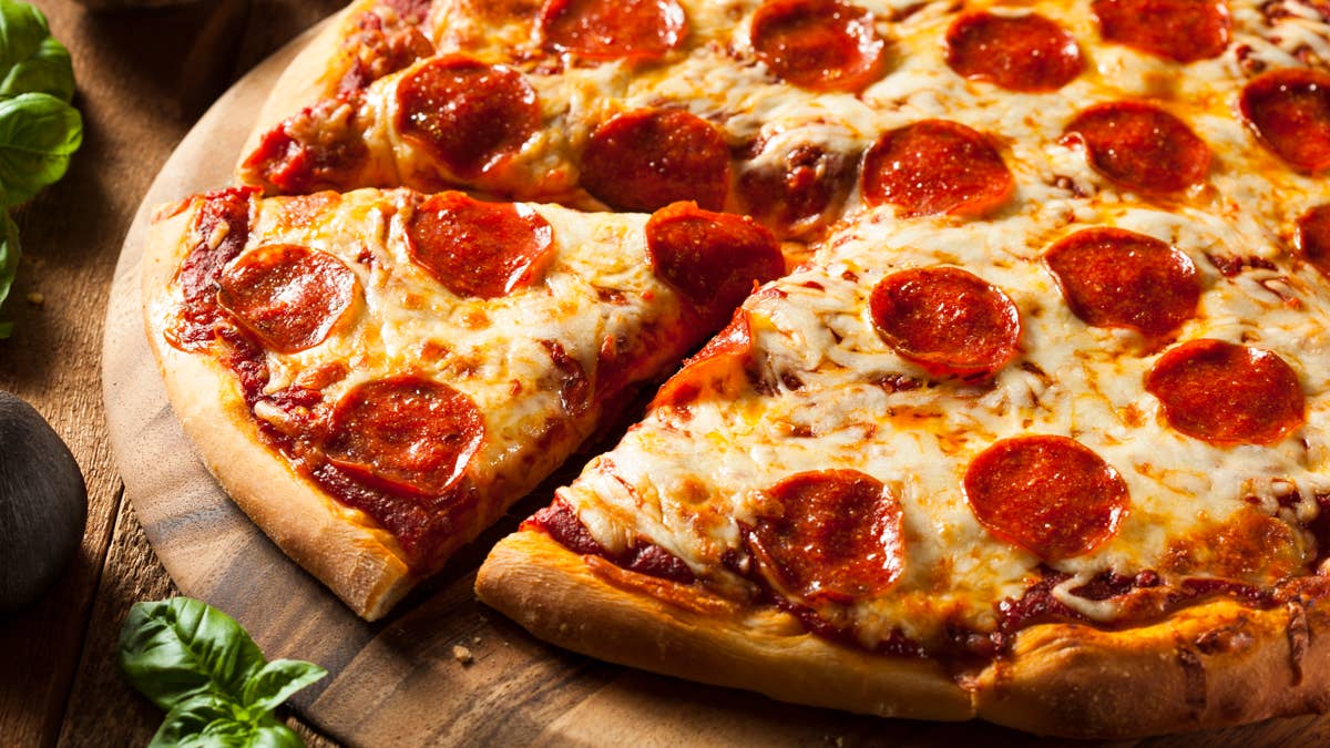 the-best-pizza-in-the-country-according-to-national-survey-men-s-journal