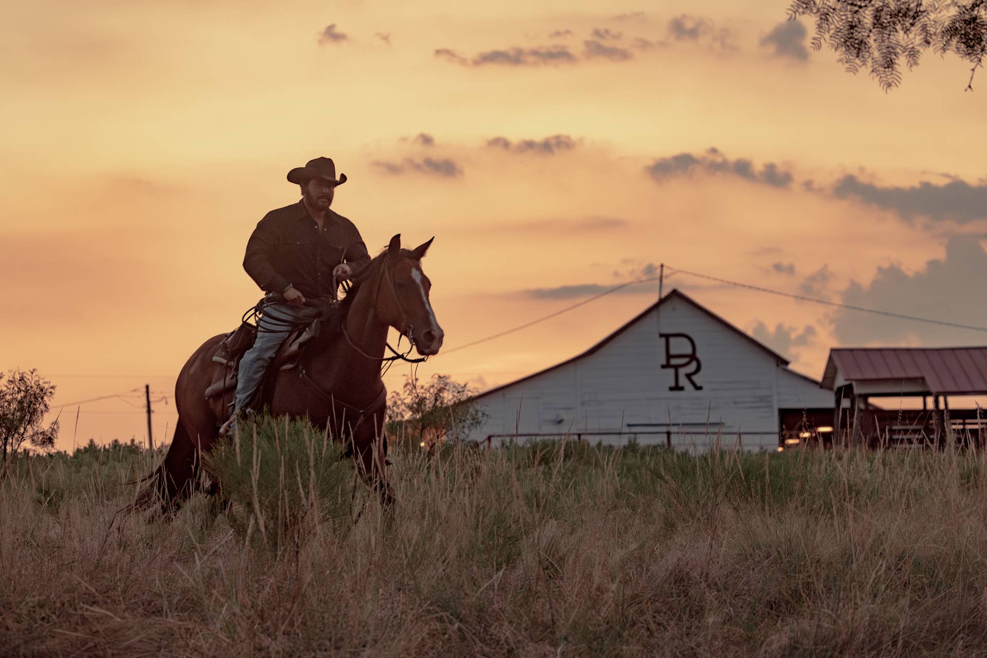 Yellowstone' Spinoff Reveals Explosive New Plot in 'Dutton Ranch' Trailer - Men's Journal