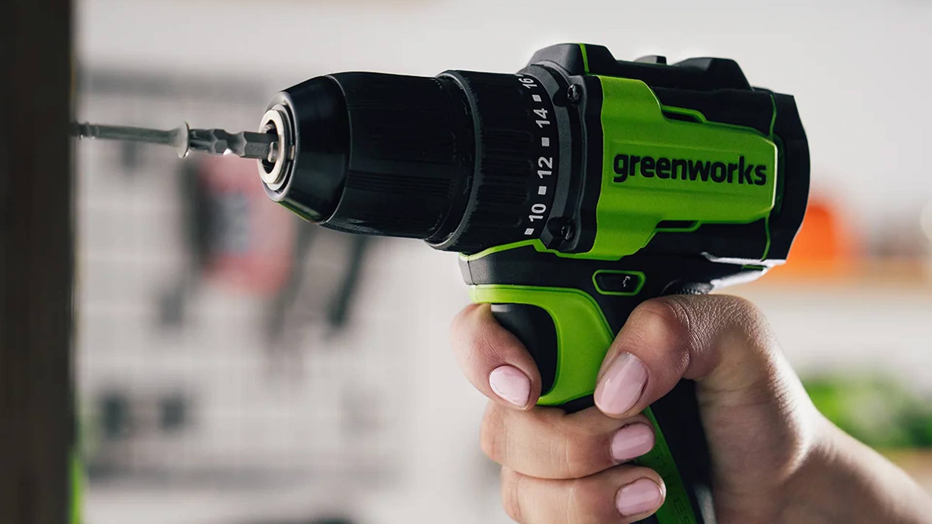 スターダスト ブラックローズ パワーツール 3枚セット Greenworks' 80V Landscaping Tool Bundle Is on Sale for $500