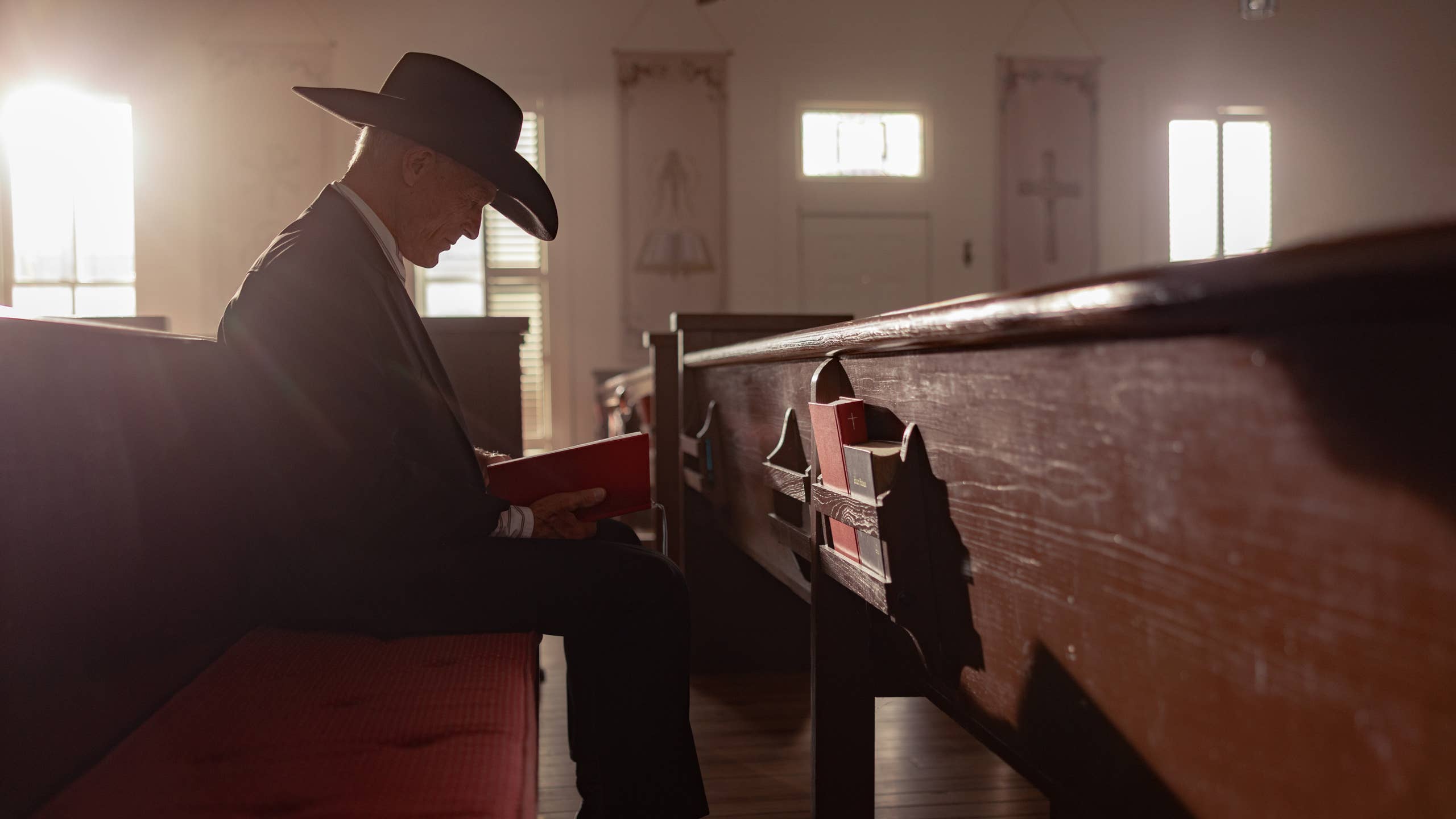 Ed Harris Reveals That 'Dutton Ranch' Replaced His 'Westworld' Cowboy ...